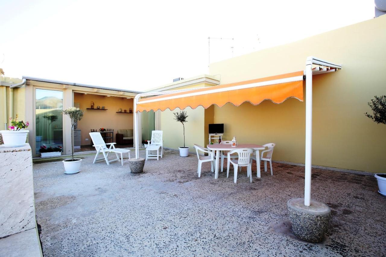 Re Sole Case Vacanze - Esclusivo Attico M A R T E Con Spaziosissima Terrazza Solarium Attrezzata Avola Exterior foto