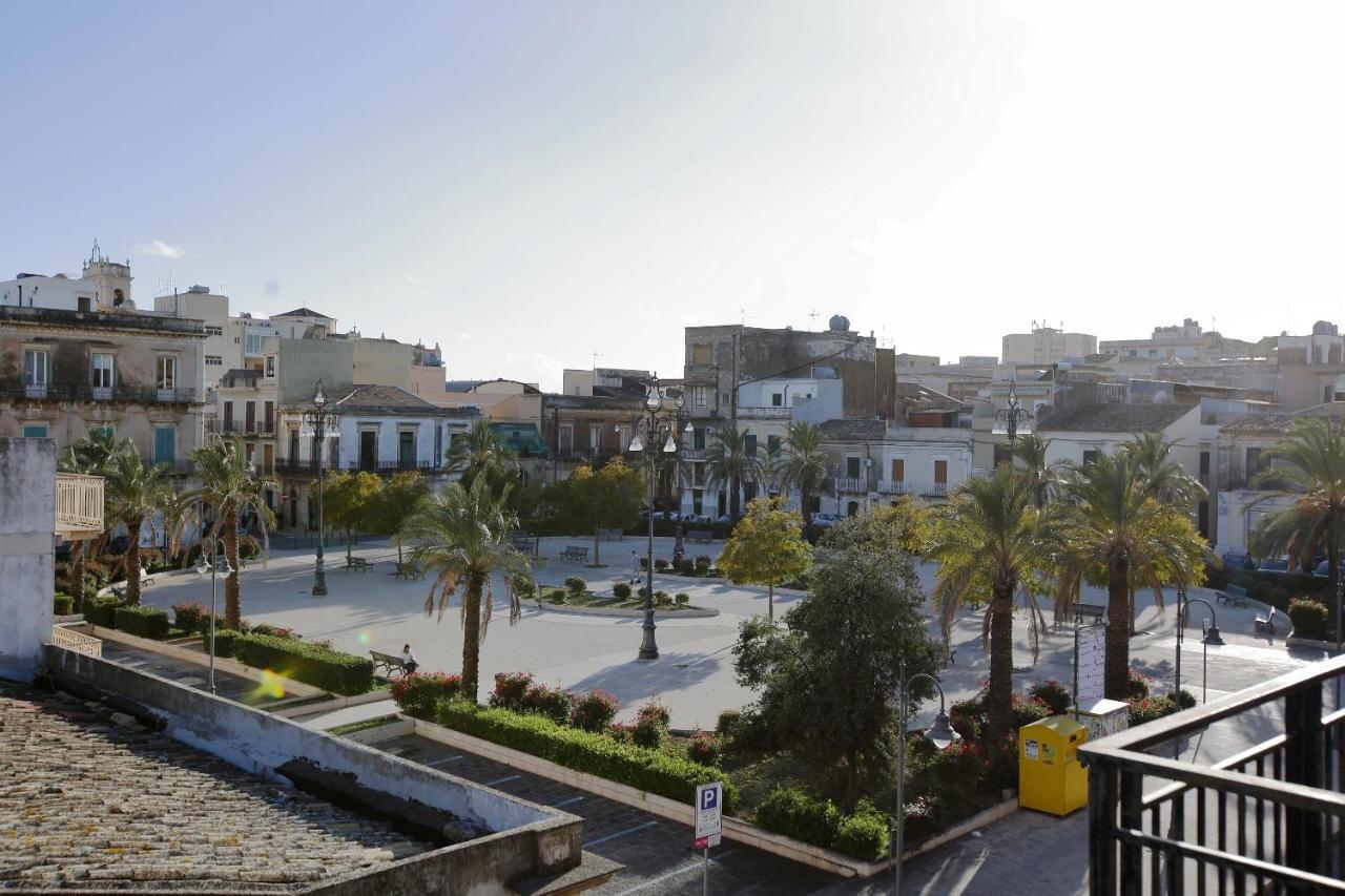 Re Sole Case Vacanze - Esclusivo Attico M A R T E Con Spaziosissima Terrazza Solarium Attrezzata Avola Exterior foto