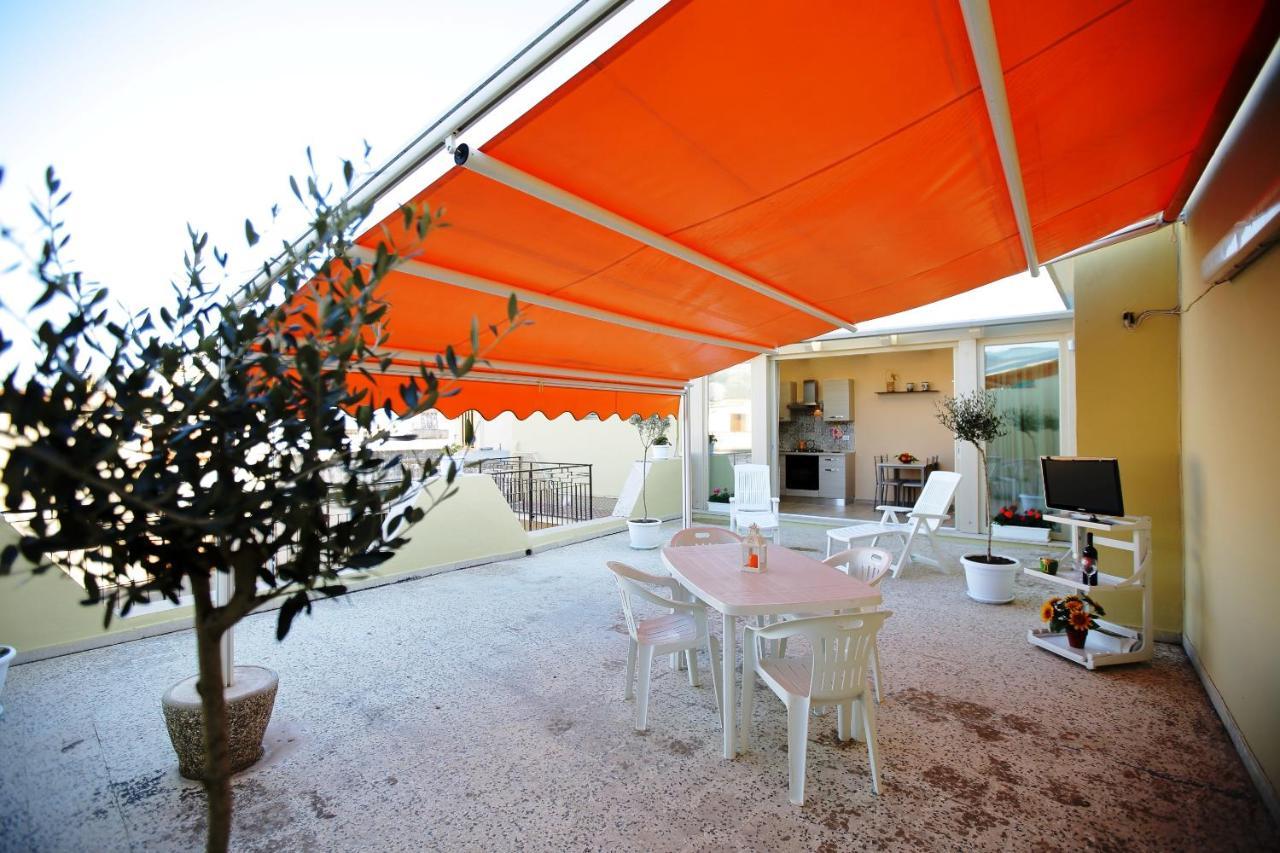 Re Sole Case Vacanze - Esclusivo Attico M A R T E Con Spaziosissima Terrazza Solarium Attrezzata Avola Exterior foto