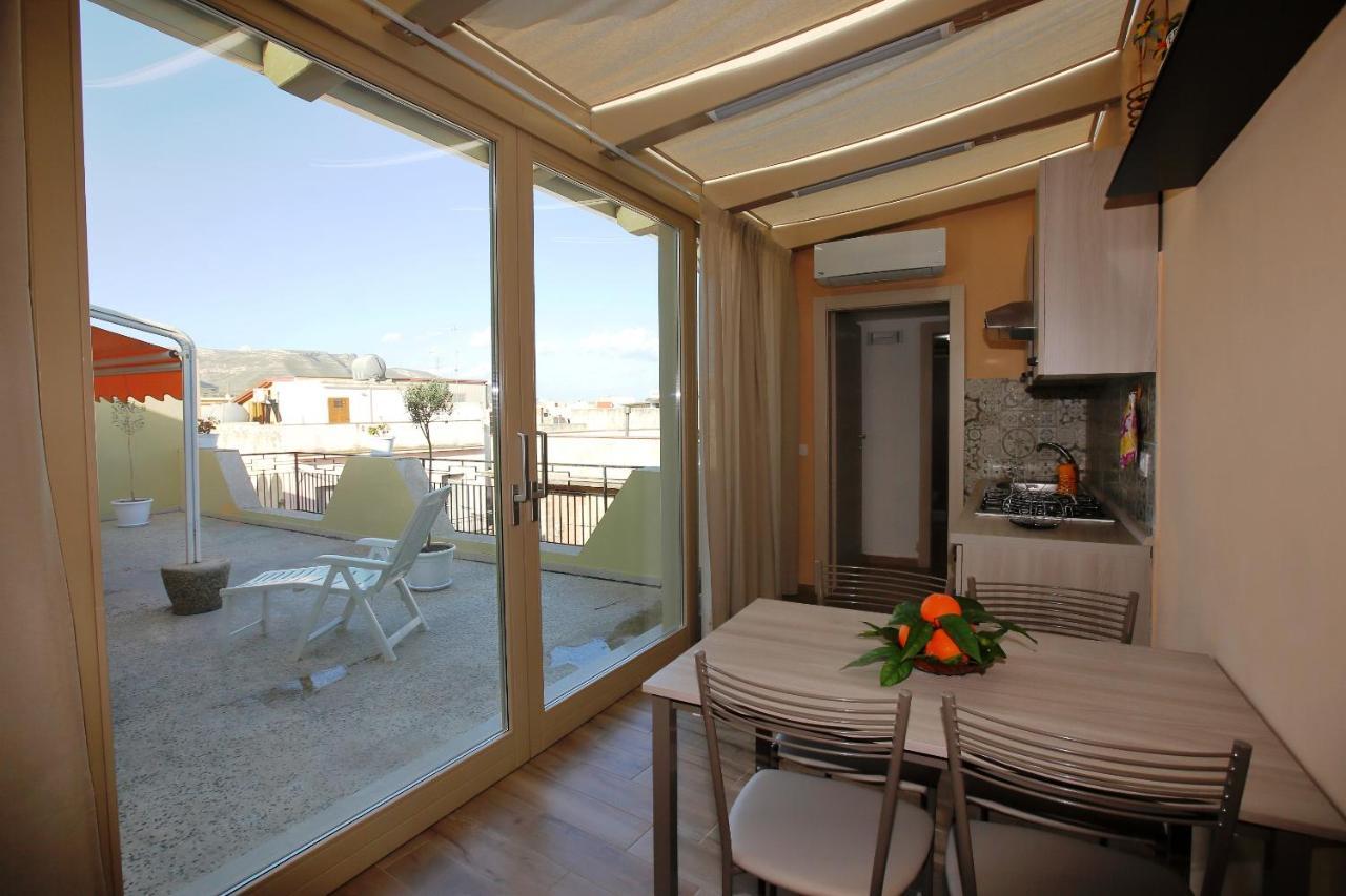 Re Sole Case Vacanze - Esclusivo Attico M A R T E Con Spaziosissima Terrazza Solarium Attrezzata Avola Exterior foto